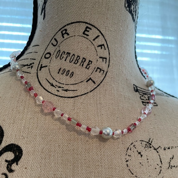 ❤️ Romantic Beaded Necklace - Picture 3 of 5